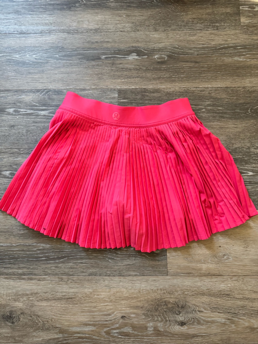 lululemon athletica Pink Pleated Athletic Skirt NWOT sz 4